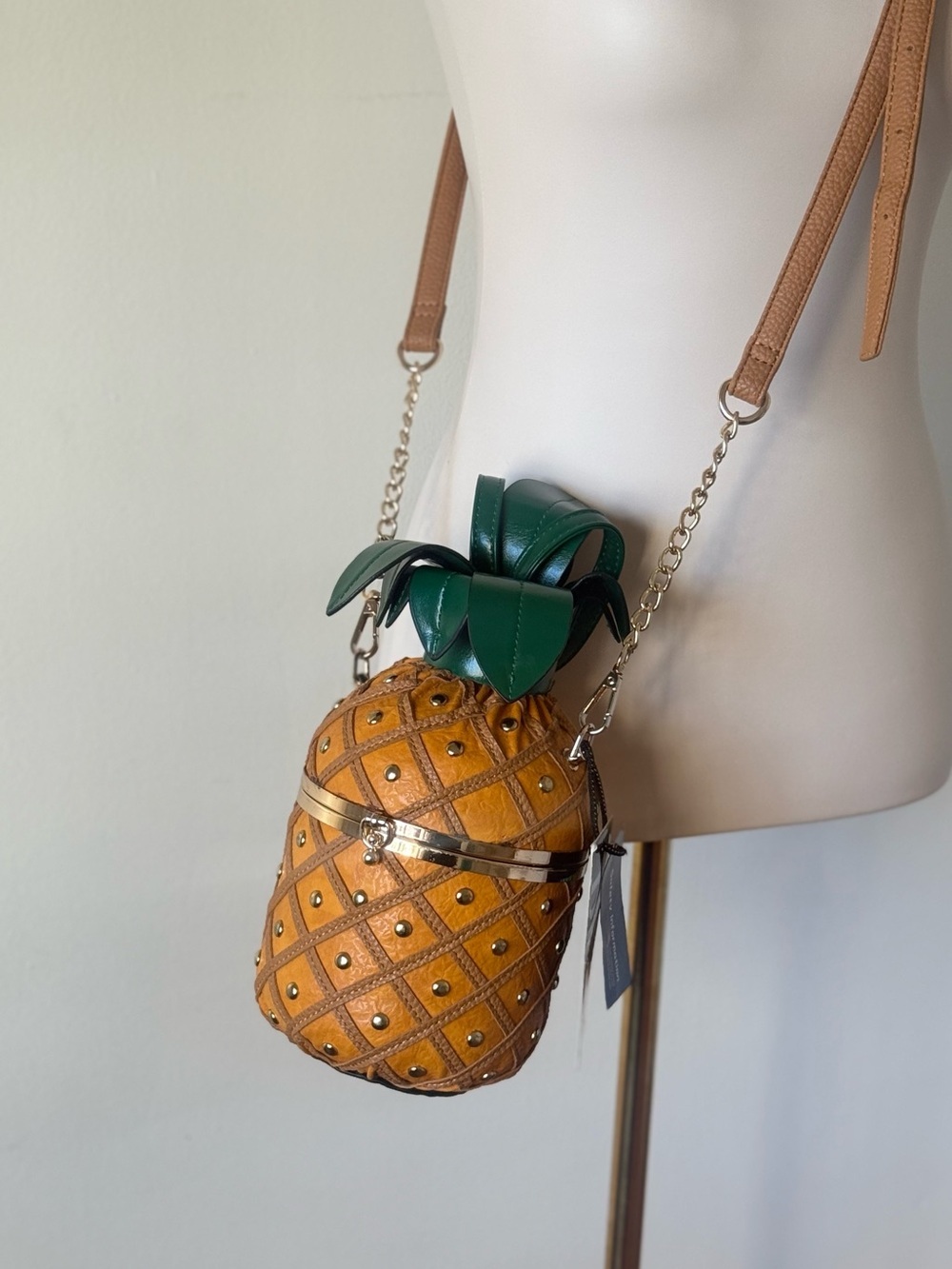 Diophy Pineapple-Shaped Crossbody Bag removable strap NWT